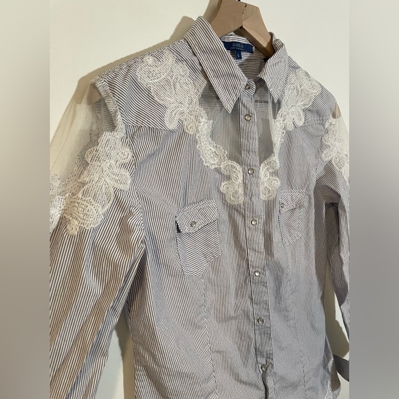 GUESS Striped Sheer Long Sleeve Button Down Western Shirt Sz Lg Pearl Snap Lace - Picture 9 of 12